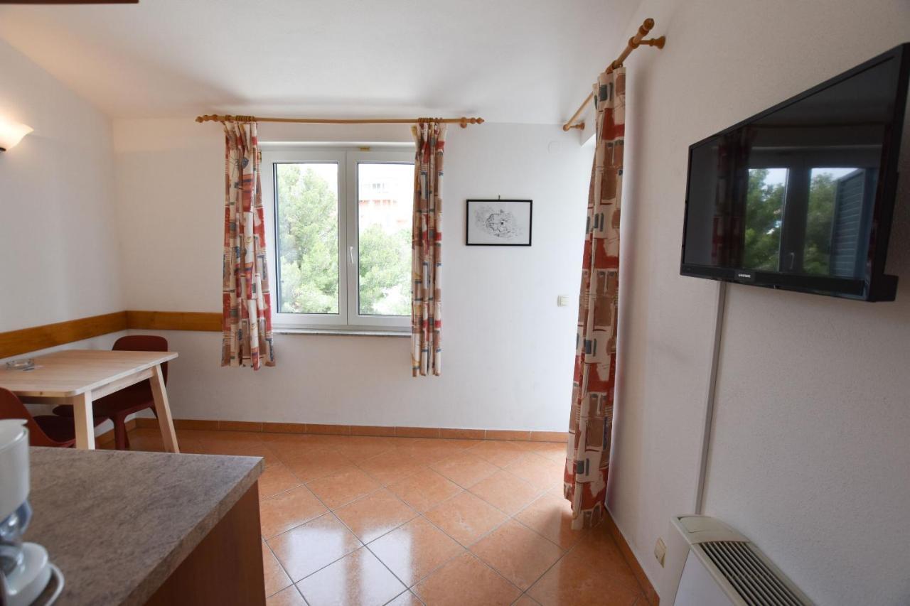 Apartments Karmen I Primosten Luaran gambar